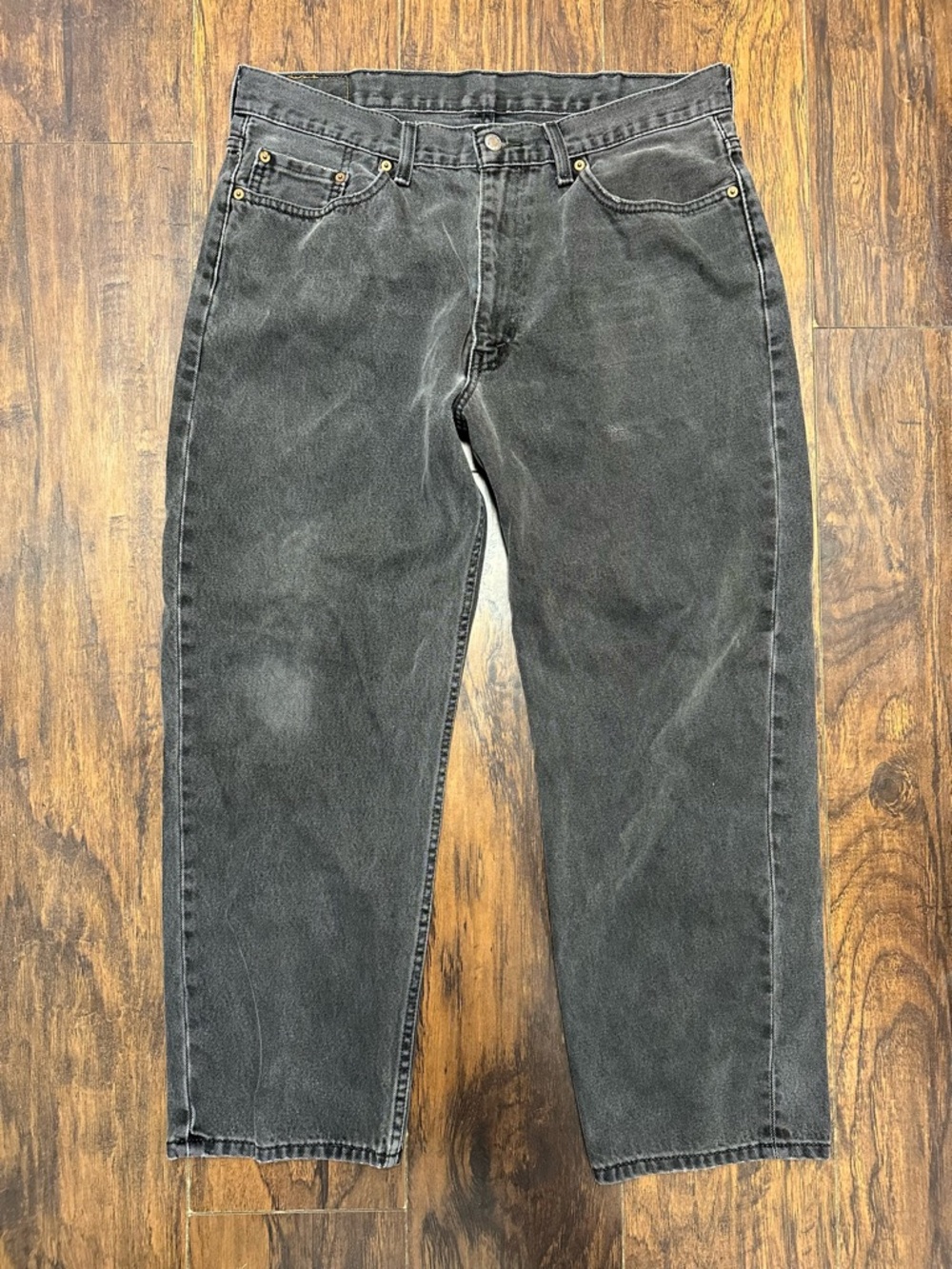 Levi’s 550 Relaxed Fit Black Jeans Size 38x30 Distressed Faded